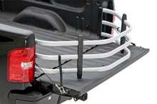 Cargar imagen en el visor de la galería, AMP Research 19-23 Ram 1500 (excepto RamBox/portones traseros multifunción) Std Cab Bedxtender HD Max - Plata