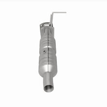 Cargar imagen en el visor de la galería, MagnaFlow 09-19 Ford F53 V10 6.8L Underbody 6.8L Direct Fit Catalytic Converter