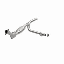 Cargar imagen en el visor de la galería, MagnaFlow Conv DF 01 Ford F150 5.4L