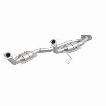 Cargar imagen en el visor de la galería, MagnaFlow Conv DF 04 Ford Freestar 3.9L