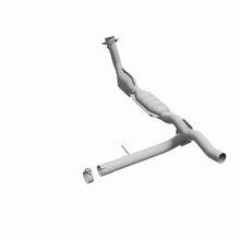 Cargar imagen en el visor de la galería, MagnaFlow Conv DF 04-06 Ford F-150 Pick Up (Exc Heritage) / 06 Lincoln Mark LT Truck Passenger Side