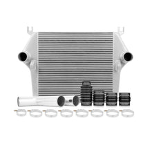 Cargar imagen en el visor de la galería, Mishimoto 07.5-09 Dodge 6.7L Cummins Intercooler Kit con tuberías (Plata)