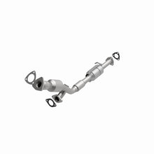 Cargar imagen en el visor de la galería, MagnaFlow Conv DF 02-03 Saturn Vue 3.0L Rear