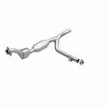 Cargar imagen en el visor de la galería, MagnaFlow Conv DF 99 Ford F-150 4.6L