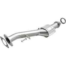 Cargar imagen en el visor de la galería, MagnaFlow Conv DF 04-07 Subaru WRX/STi 2.5LT