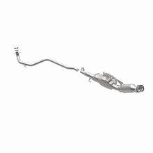 Cargar imagen en el visor de la galería, MagnaFlow Conv DF 14-19 Toyota Prius C Base Underbody 1.5L