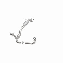 Cargar imagen en el visor de la galería, MagnaFlow Conv DF 00-05 Chevy Blazer / 00-05 GMC Jimmy / 00-01 Olds Bravada 4.3L 4dr 2WD