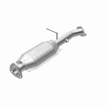 Load image into Gallery viewer, MagnaFlow Conv DF 98-00 Kia Sportage