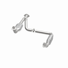Cargar imagen en el visor de la galería, MagnaFlow Conv DF 00-01Tahoe/Yukon V8 5.7L