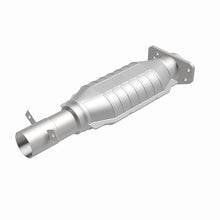 Cargar imagen en el visor de la galería, MagnaFlow California Grade Catalytic Converter Direct Fit 91-92 Oldsmobile Bravada V6 4.3L