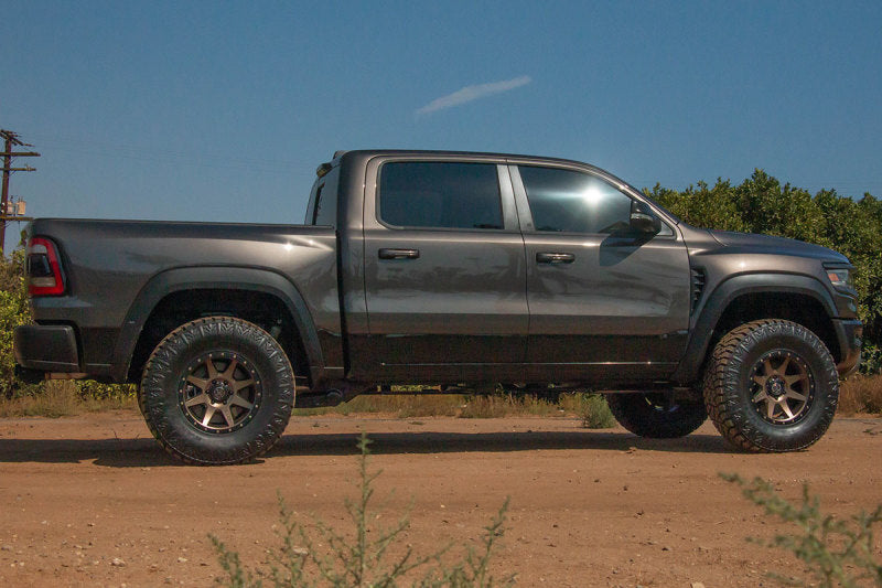 ICON Rebound 18x9 6x5.5 0mm Offset 5in BS Rueda de bronce con diámetro de 106.1mm