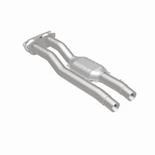 Cargar imagen en el visor de la galería, MagnaFlow Conv DF 96-97 7.4L 3500 Truck Rear