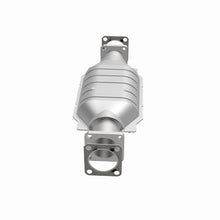 Cargar imagen en el visor de la galería, MagnaFlow Conv DF Chevrolet-Isuzu 82 8
