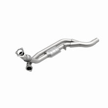 Cargar imagen en el visor de la galería, MagnaFlow Conv DF 96-97 Camaro 5.7L P/S