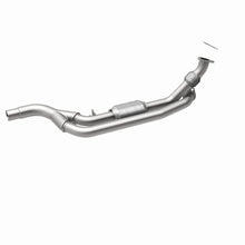 Cargar imagen en el visor de la galería, MagnaFlow Conv DF 96-97 Camaro 5.7L P/S