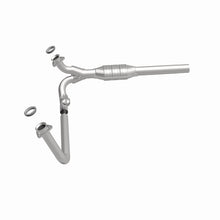 Cargar imagen en el visor de la galería, MagnaFlow Conv DF Chevrolet/GMC 1500 1/2 Ton