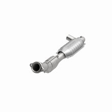 Cargar imagen en el visor de la galería, MagnaFlow Conv DF 97-98 F150/F250 4.6L 4Wd D/