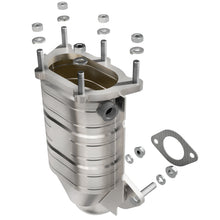 Cargar imagen en el visor de la galería, MagnaFlow Conv DF 98-99 Hyun Accent 1.5L Manifold