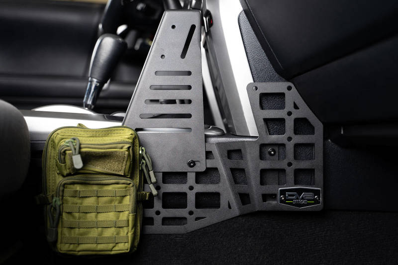 DV8 Offroad 10-23 Toyota 4Runner Consola central Paneles Molle y montaje de dispositivo