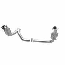 Cargar imagen en el visor de la galería, MagnaFlow Conv DF 2006 Dodge RAM 1500 Pickup 5.7L Solid Front Axle