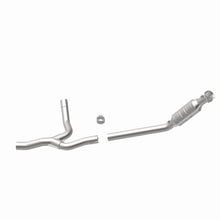 Cargar imagen en el visor de la galería, MagnaFlow Conv DF 04-05 Ram1500 PS OEM