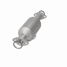 Cargar imagen en el visor de la galería, MagnaFlow Conv DF 81-83 Toyota Pick Up 2.4L