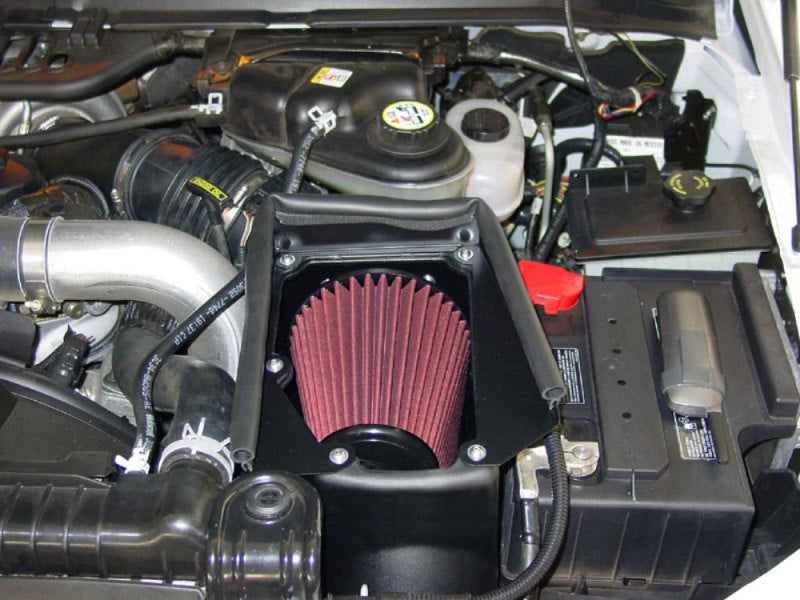 Airaid 03-07 Ford Power Stroke 6.0L Diesel MXP Sistema de admisión sin tubo (aceitado/medio rojo)