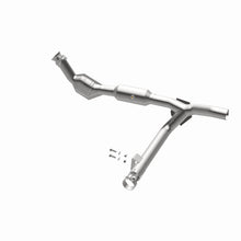 Cargar imagen en el visor de la galería, Magnaflow 01-03 Ford F150 XL/XLT V6 4.2L OEM Grade / EPA Compliant Direct-Fit Catalytic Converter