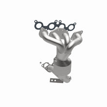 Cargar imagen en el visor de la galería, MagnaFlow Conv DF 05-11 Volvo XC90 4.4L Front