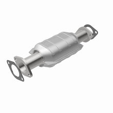 Cargar imagen en el visor de la galería, MagnaFlow Catalytic Converter DF 98-00 Nissan Frontier 2.4L Rear
