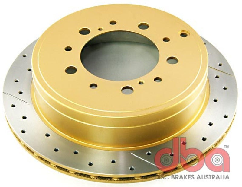 DBA 07+ Toyota Landcruiser Serie 200 Rotor trasero serie Street perforado y ranurado