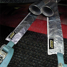 Cargar imagen en el visor de la galería, DEI Dyno Strap Heat Guard 5 pulgadas de ancho x 3 pies - Aluminizado