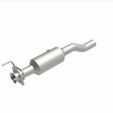 Cargar imagen en el visor de la galería, MagnaFlow 20-22 Ford F-350 Super Duty V8 7.3L Rear Underbody Direct Fit Catalytic Converter
