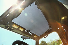 Cargar imagen en el visor de la galería, Rugged Ridge Eclipse Sun Shade Full 97-06 Jeep Wrangler TJ
