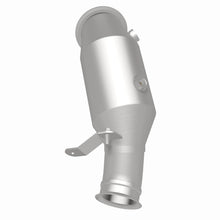 Cargar imagen en el visor de la galería, MagnaFlow 2014 BMW 335i GT xDrive 3.0L Underbody Direct Fit EPA Compliant Catalytic Converter