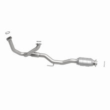 Cargar imagen en el visor de la galería, MagnaFlow Conv DF 97-98 Toyota Avalon Camry 3