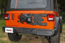 Cargar imagen en el visor de la galería, Rugged Ridge Spartacus HD Tire Carrier Hinge Casting 18-20 Jeep Wrangler JL