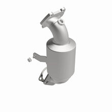 Cargar imagen en el visor de la galería, Magnaflow 14-16 Ram ProMaster 1500/2500/3500 V6 3.6L CARB Compliant DirectFit Catalytic Converter