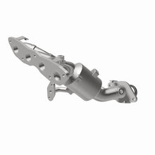 Cargar imagen en el visor de la galería, MagnaFlow OEM Grade 12-17 Toyota Prius C Federal / EPA Compliant Manifold Catalytic Converter