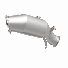 Cargar imagen en el visor de la galería, MagnaFlow 2014 BMW 335i GT xDrive 3.0L Underbody Direct Fit EPA Compliant Catalytic Converter