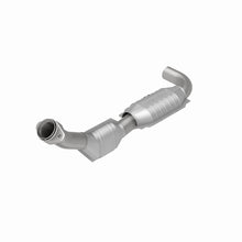 Cargar imagen en el visor de la galería, MagnaFlow Conv DF 01 Ford Trucks 4.6L