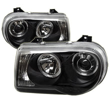 Cargar imagen en el visor de la galería, Spyder Chrysler 300C 05-10 Projector Headlights LED Halo LED Blk (Not Included) PRO-YD-C300C-HL-BK