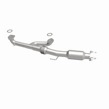 Cargar imagen en el visor de la galería, MagnaFlow Conv Direct Fit 16-17 Honda Odyssey 3.5L V6 Underbody