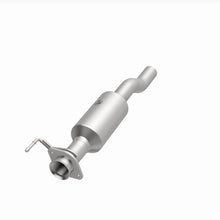 Cargar imagen en el visor de la galería, MagnaFlow 20-22 Ford F-350 Super Duty V8 7.3L Rear Underbody Direct Fit Catalytic Converter