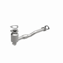 Cargar imagen en el visor de la galería, MagnaFlow Conv DF 02-03 Saturn Vue 3.0L Front