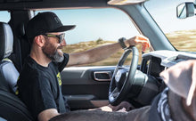 Cargar imagen en el visor de la galería, MagnaFlow Muffler Mag SS 18X4X9 2.25/2.25 O/O