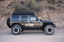 Cargar imagen en el visor de la galería, Parachoques delantero DV8 Offroad 18-23 Wrangler JL/Gladiator JT Spec Series
