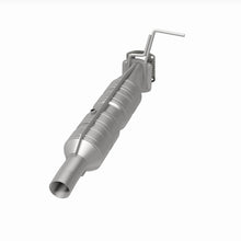 Cargar imagen en el visor de la galería, MagnaFlow 09-19 Ford F53 V10 6.8L Underbody 6.8L Direct Fit Catalytic Converter