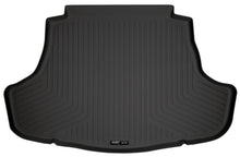 Cargar imagen en el visor de la galería, Husky Liners 2018+ Toyota Camry WeatherBeater Revestimiento de maletero negro