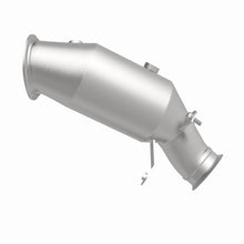 Cargar imagen en el visor de la galería, MagnaFlow 2014 BMW 335i GT xDrive 3.0L Underbody Direct Fit EPA Compliant Catalytic Converter
